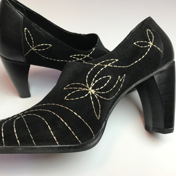 Matisse Shoes - MATISSE Women’s🖤Black Suede & Leather Heels